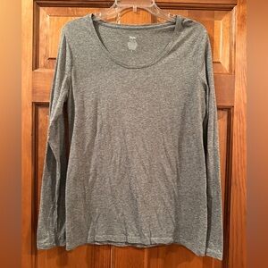 Mossimo Supply Co. Gray Long Sleeve Tee